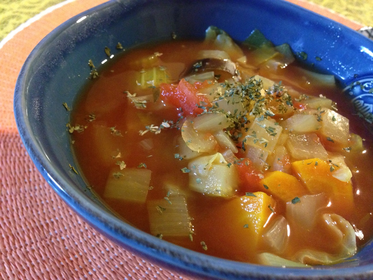 【レシピ】スパイスたっぷり！ダイエットにも効果的なトマトスープ。